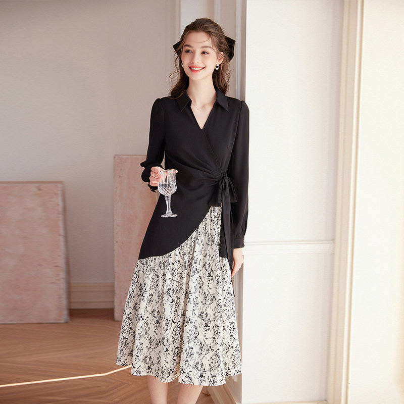 白鹿语新中式老钱风水墨印花裙春秋款V领收腰长袖连衣裙衬衫裙