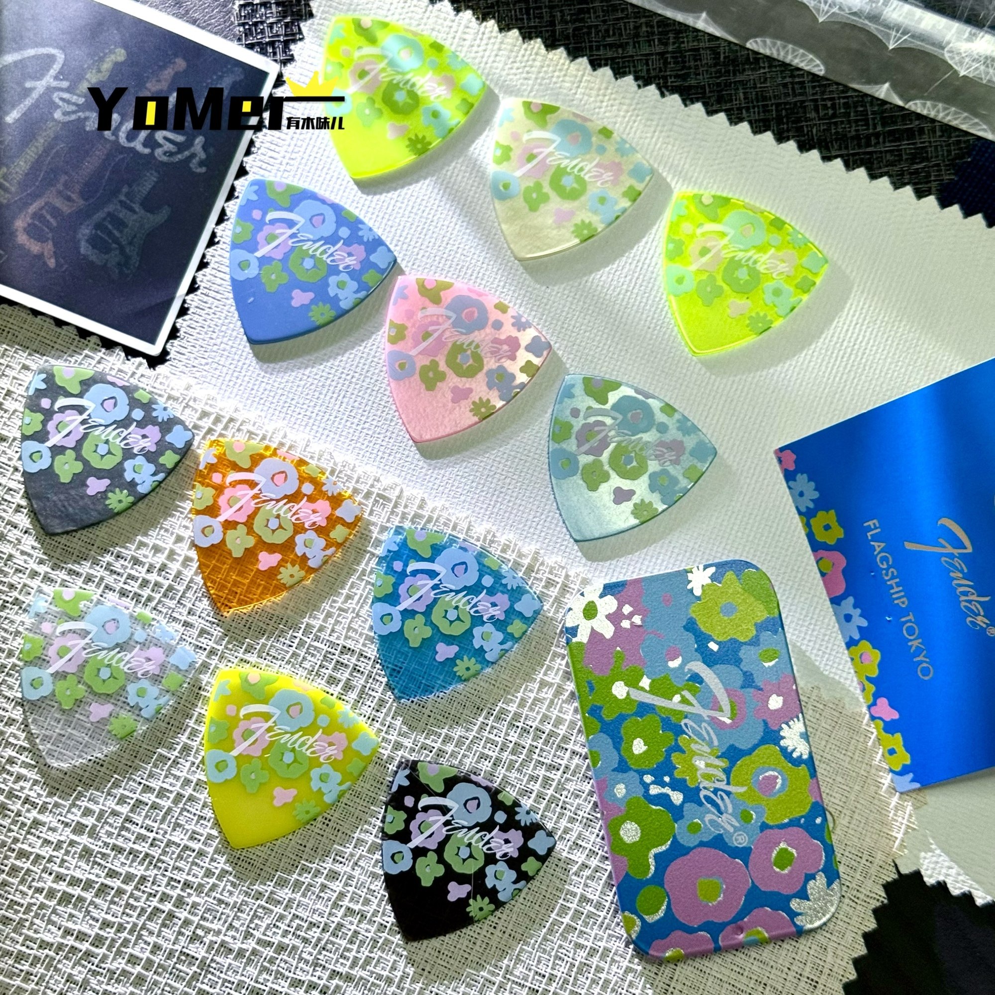 FENDER Fender日本花卉系列限定拨片套盒 12枚 电木吉他贝司通用,淘宝优惠券,粉丝福利购,淘宝优惠卷