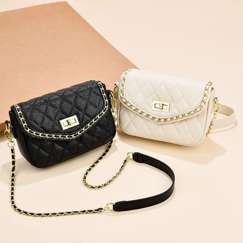 女士今年流行新款潮高级感斜挎包 奔蕾女士包袋