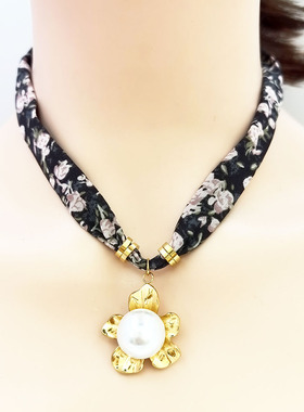 欧美跨境布艺花纹花朵水滴项链轻奢高级感不锈钢锁骨链时尚气质项