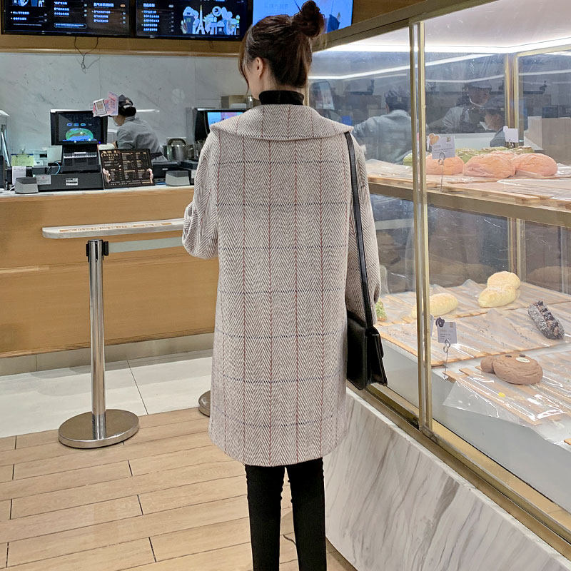 毛呢外套秋冬2020年流行新款格子 伊姿诗航毛呢外套