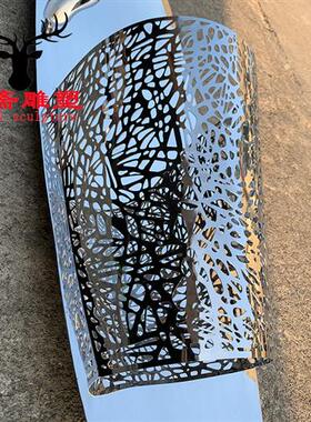 不锈钢镜面抽象小船雕塑金属户外水景渔人与船大型摆件定制