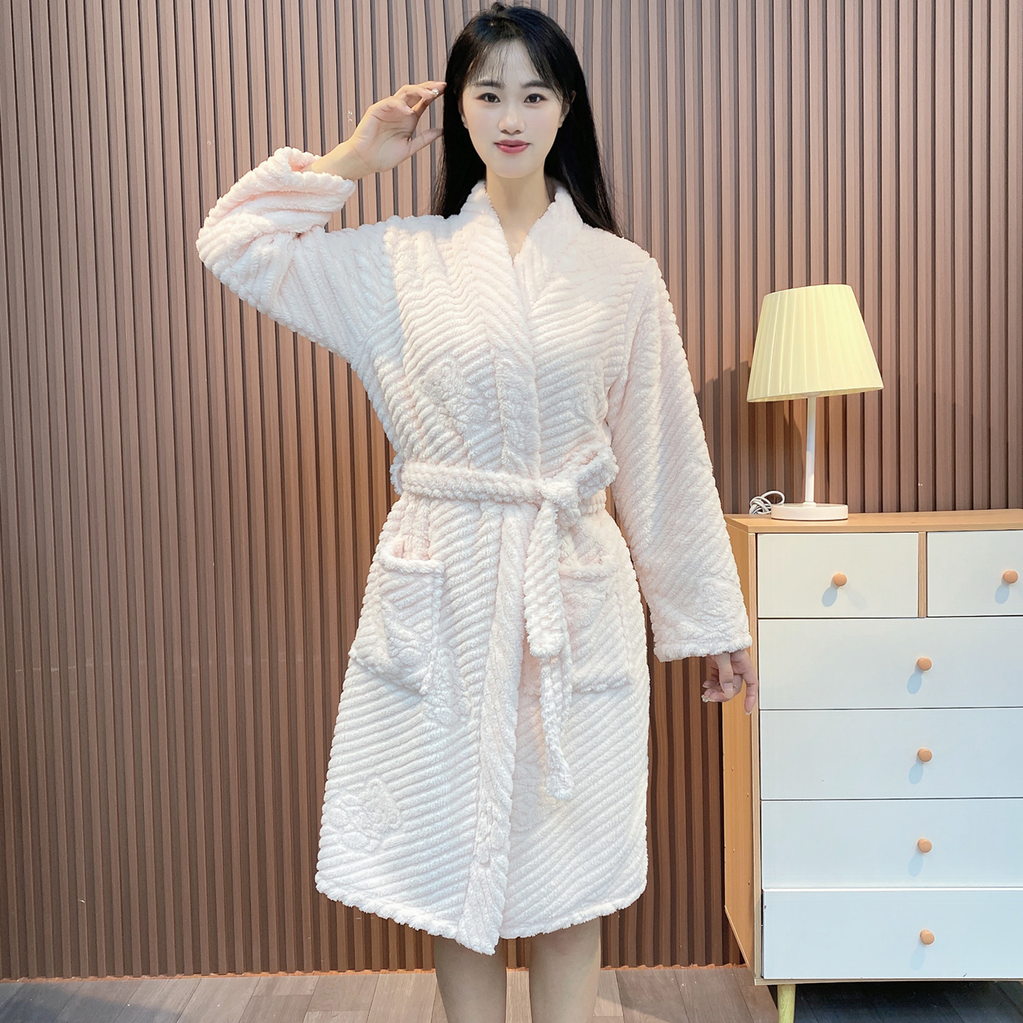 珊瑚绒睡袍秋冬季女士洗完澡可穿吸水速干浴袍加厚保暖法兰绒睡衣 - 图0