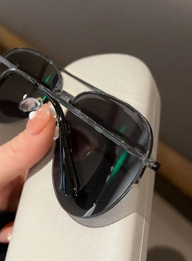 墨镜情侣款一对飞行员男