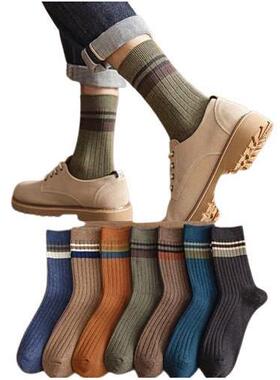E 52529 Men's Breathable Mid-Calf Socks 士中筒袜
