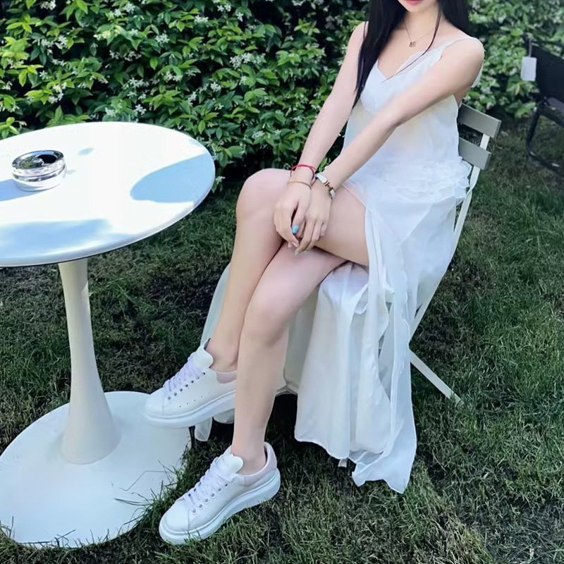 MCQUEEN麦昆小白鞋厚底男女同款板鞋