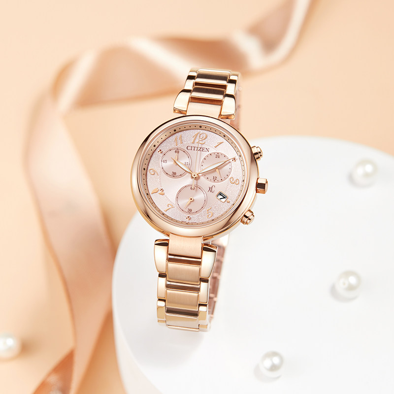 Citizen Women's Analog Fashion Watch