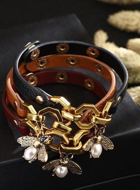 Charmsmic New Vivid Bee Pendant Charms Bracelets & Bang