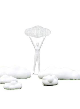 户外铁艺抽象人物雕塑图书馆不锈钢镂空云朵摆件广场公园景区装饰