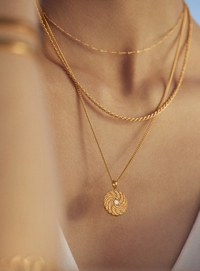 复古钻石吊坠MonicaVinader