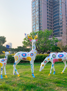 园林景观手绘麋鹿摆件动物雕塑