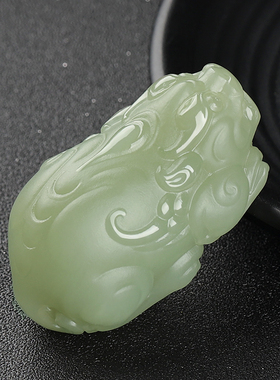 新疆天然和田玉貔貅手把件