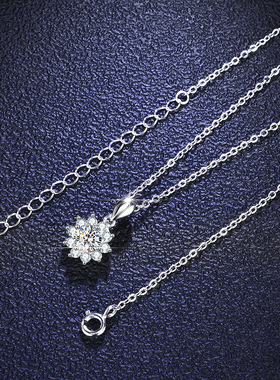 s925纯银镀PT950 铂金吊坠50分莫桑石项链女款经典圆包雪花锁骨链