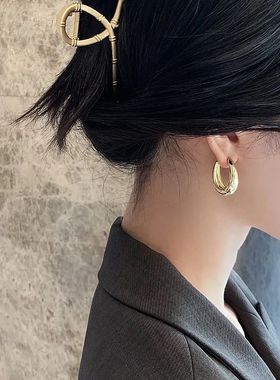 Hot Sale Fashion Metal Drop Earrings For Woman Vintage Hoop