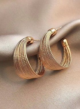 New Arrival Europe Exaggerated Temperament C Type Gold