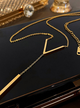 Stainless steel V-shaped long sexy Clavicle Necklace Ladies