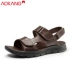 Dép nam Aokang 2019 mới mùa hè dép giản dị nam xu hướng giày da đi biển dép nam sử dụng kép - Sandal