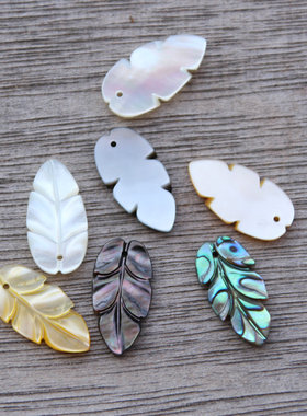 天然碟贝雕刻树叶吊坠 10*20mm黑白黄鲍鱼贝高档耳饰项链发簪手作