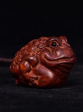 小叶紫檀木雕手把蟾蜍三足工艺品