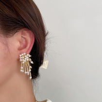 South Korea Dongdaemun Law Pearl Flower Cluster Flow Suearrings Female Personality small crowdDesign Sensation Temperament Ear-pin Ear Ornaments