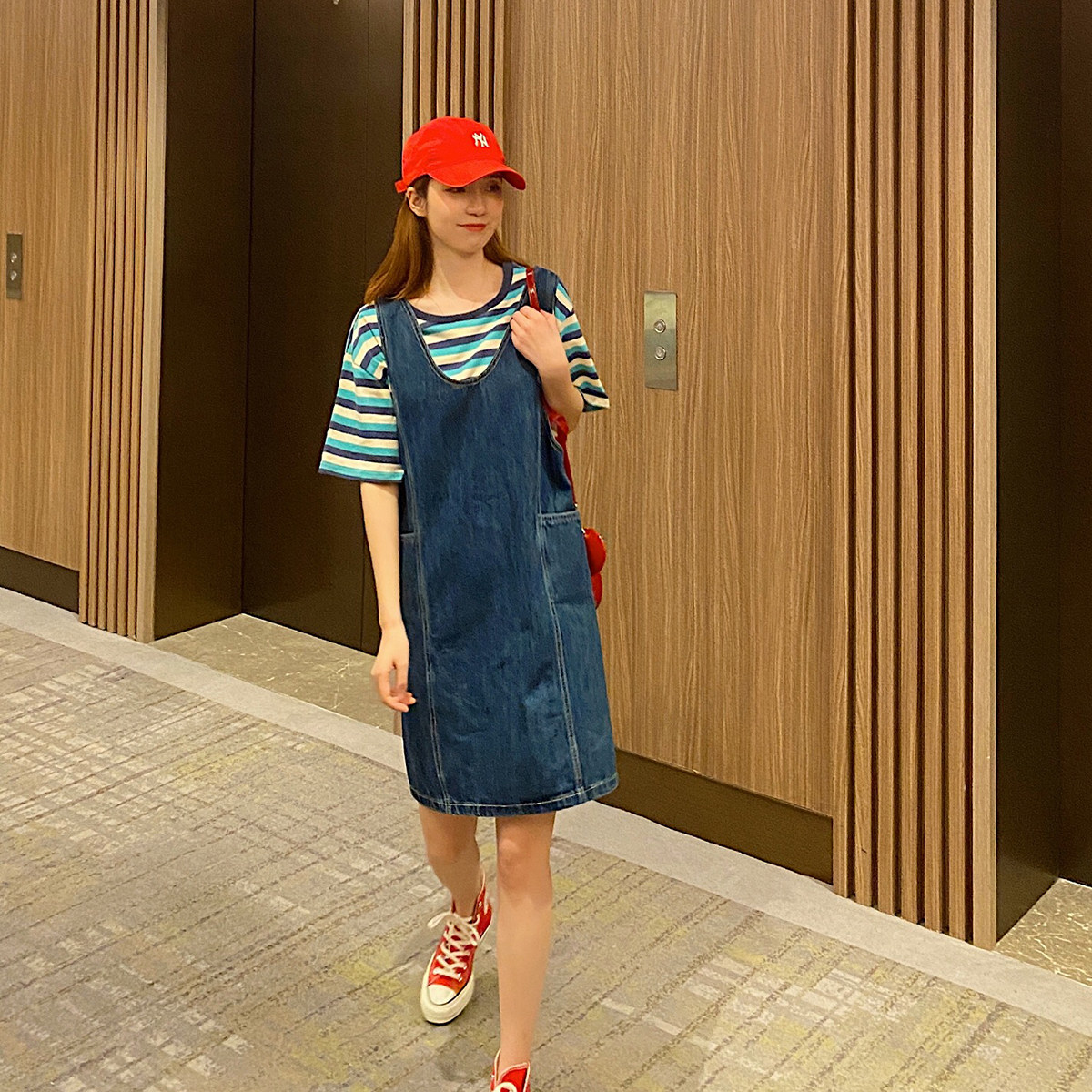 麦枳锁住青春v领直筒背带女连衣裙 麦枳 KEKICKY连衣裙