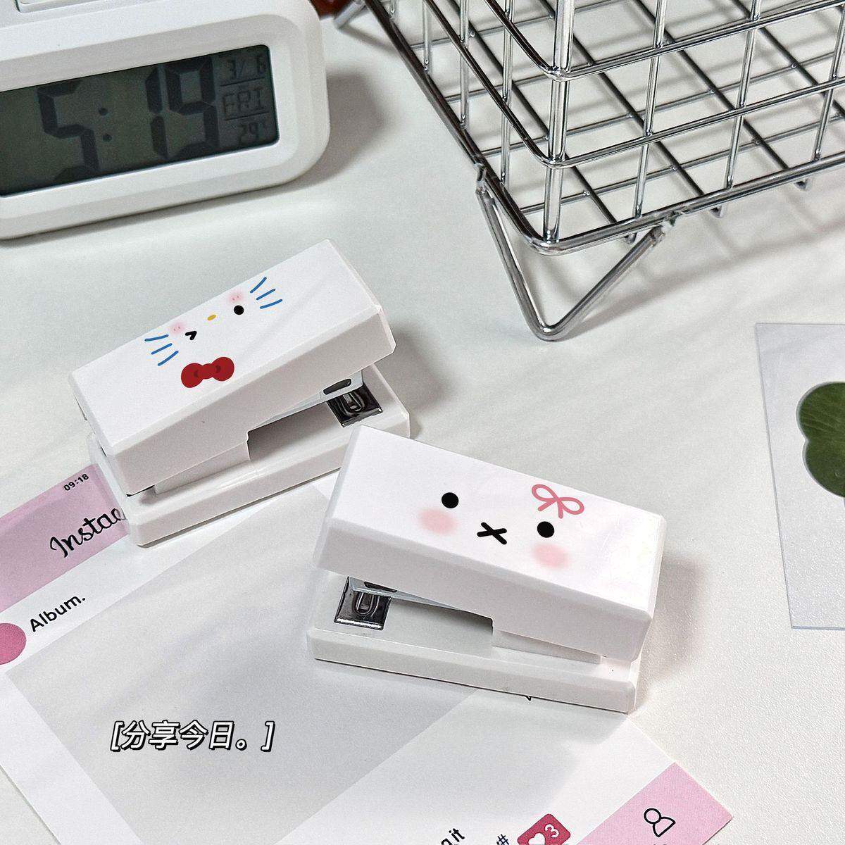 Cute expression mini stapler, high-looking stapler, student handbook, test paper binder, office portable card head