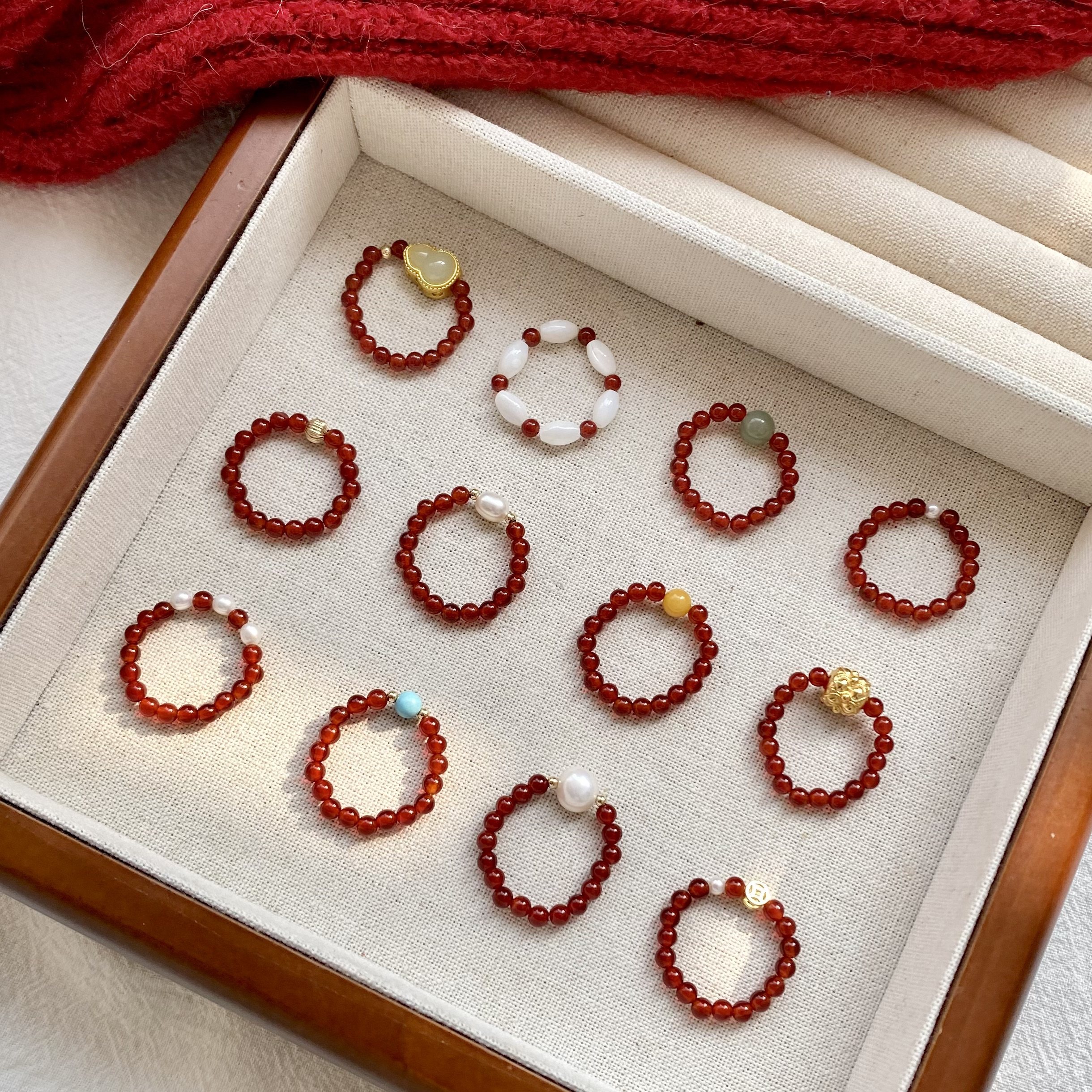 原创红玛瑙戒指女复古小众高级感新中式显白食指戒本命年红色指环,淘宝优惠券,粉丝福利购,淘宝优惠卷