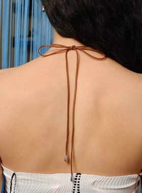 Céleste好事花生吊坠长皮绳项链