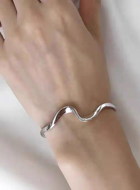 Céleste莫比乌斯开口手镯女