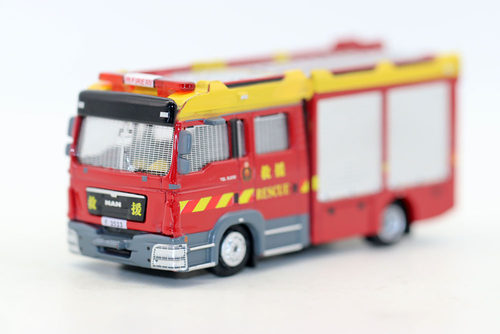 Tiny微影 1 76 MAN Rescue FSD 香港消防车模型 细抢电镀版限量 - 图0