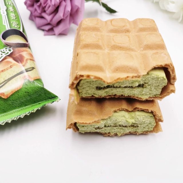 Japanese Morinaga Ryusei Sandwich Wafer Snow Pie Ice Cream