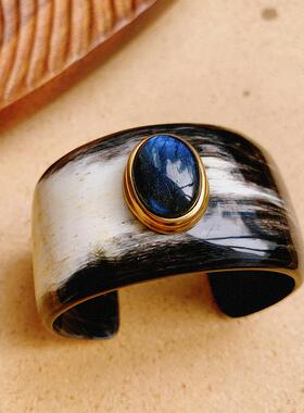 HELENEPRIME天然石开口牛角手镯