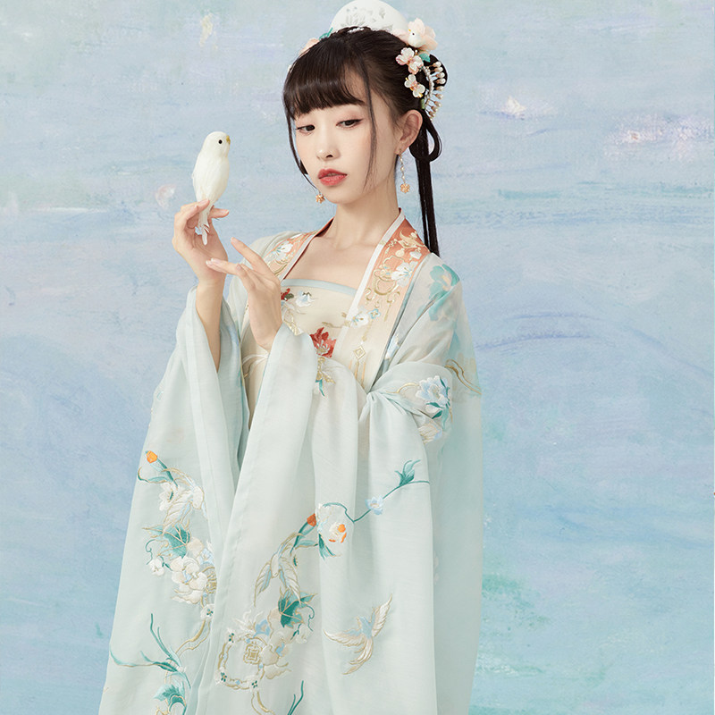 十三余渐变印花大袖宋制汉服小豆蔻 十三余汉服