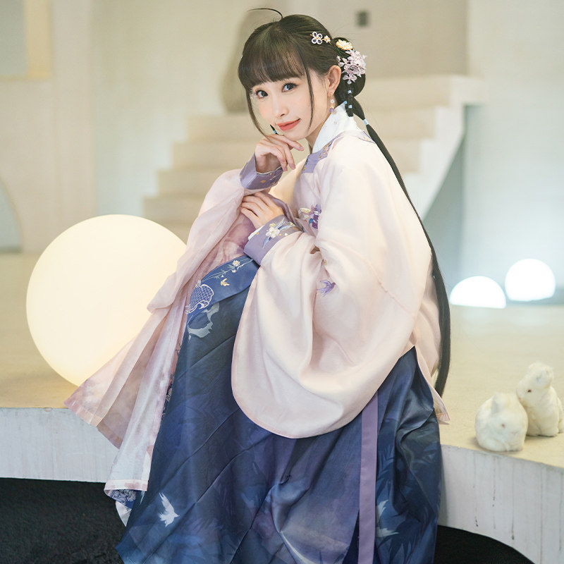 十三余小豆蔻明制汉服女春马面裙 十三余汉服