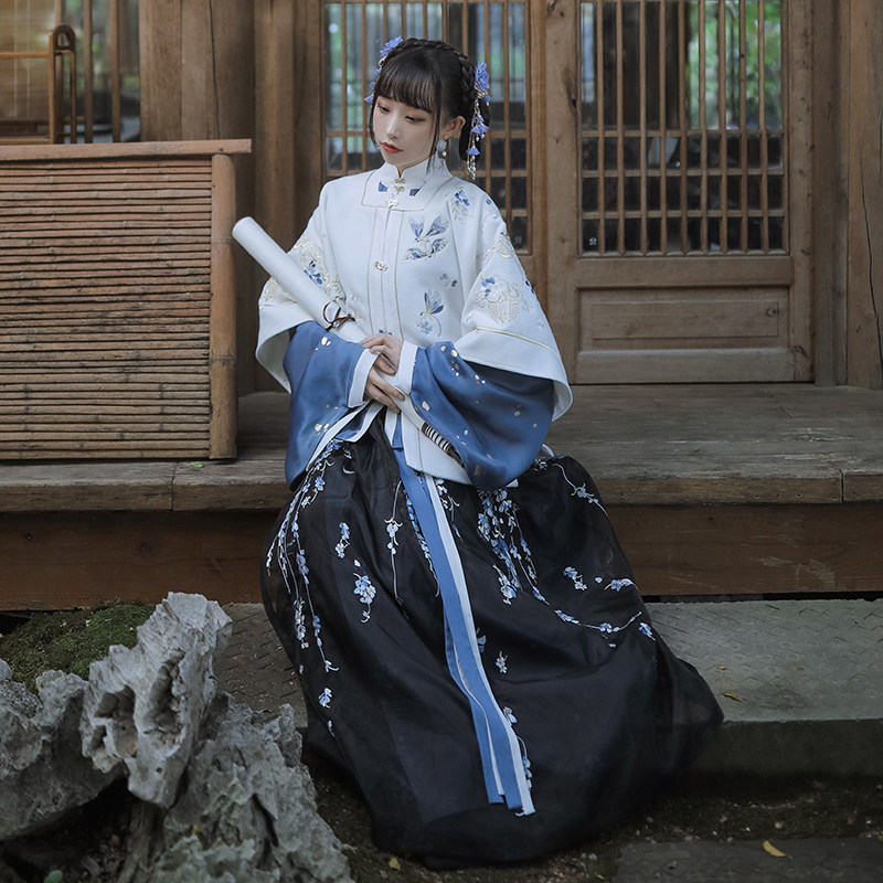 十三余儿[归梦星影]短袄方领小豆蔻 十三余汉服