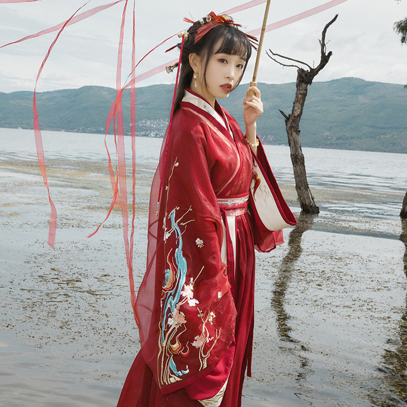 小豆蔻女款汉服婚服 十三余汉服