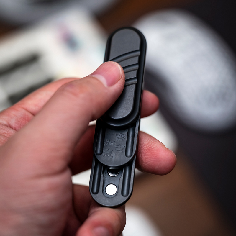 指玩屋 如意糖磁铁推牌KAIS edc解压玩具指尖潮玩黑科技减压 陀螺 - 图0