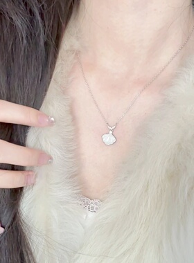 「贝母美人鱼尾」S999纯银项链