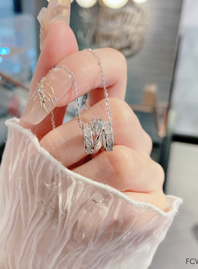 经典时尚小蛮腰纯银项链精致镶嵌吊坠轻奢小香风时尚ins锁骨链