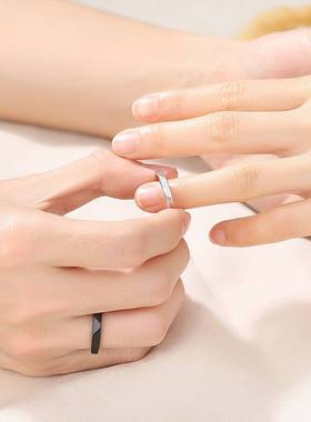 磨砂黑白菱形情侣戒指男女一对简约开口指环时尚简约几何情侣对戒