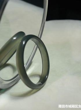 2025玉髓蓝色手镯正圈库里蓝玛瑙镯子蓝灰色玛瑙手镯国风配饰冰透