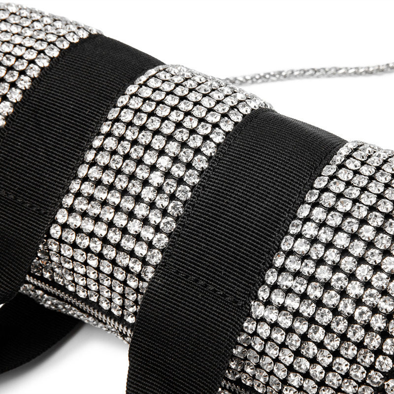 2021年新款aw大王水钻明星枕头包 佐析女士包袋