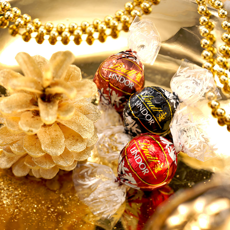 Lindt瑞士莲软心巧克力球14粒礼盒装168g精选圣诞节送女友礼物
