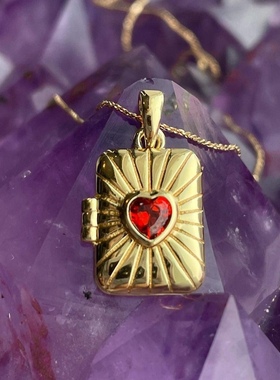 sweetbones可以打开的爱心锆石相册盒子项链复古ins金色