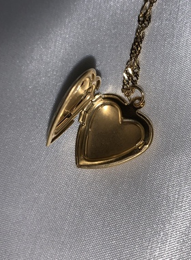 sweetbones复古甜心金色爱心可开合相册项链ins风