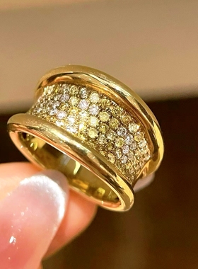 满钻宽版双色金戒指轻奢