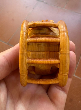 天然崖柏木雕高油密精修蟾蜍木质蟾蜍献宝摆件文玩家居装饰品红木