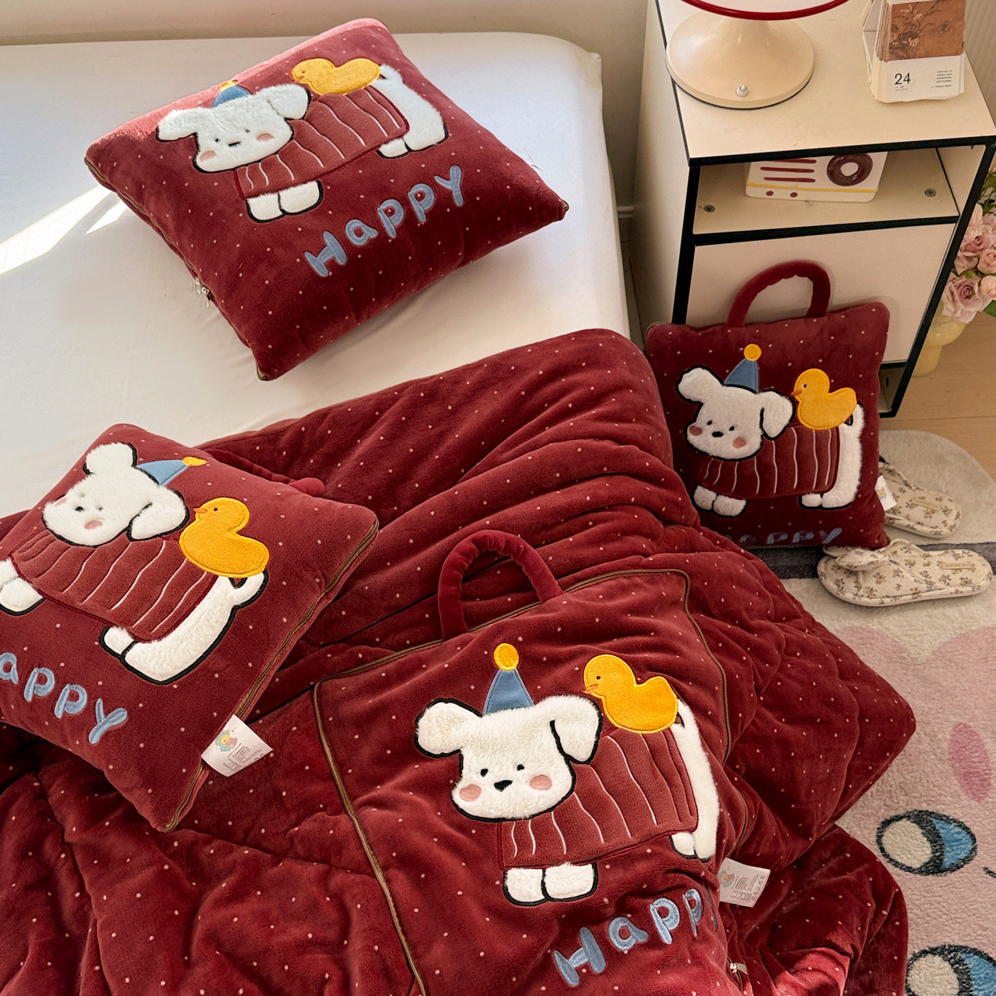 牛奶绒 加厚冬季抱枕被子两用2025新款车用折叠枕头被毯子二合一,淘宝优惠券,粉丝福利购,淘宝优惠卷