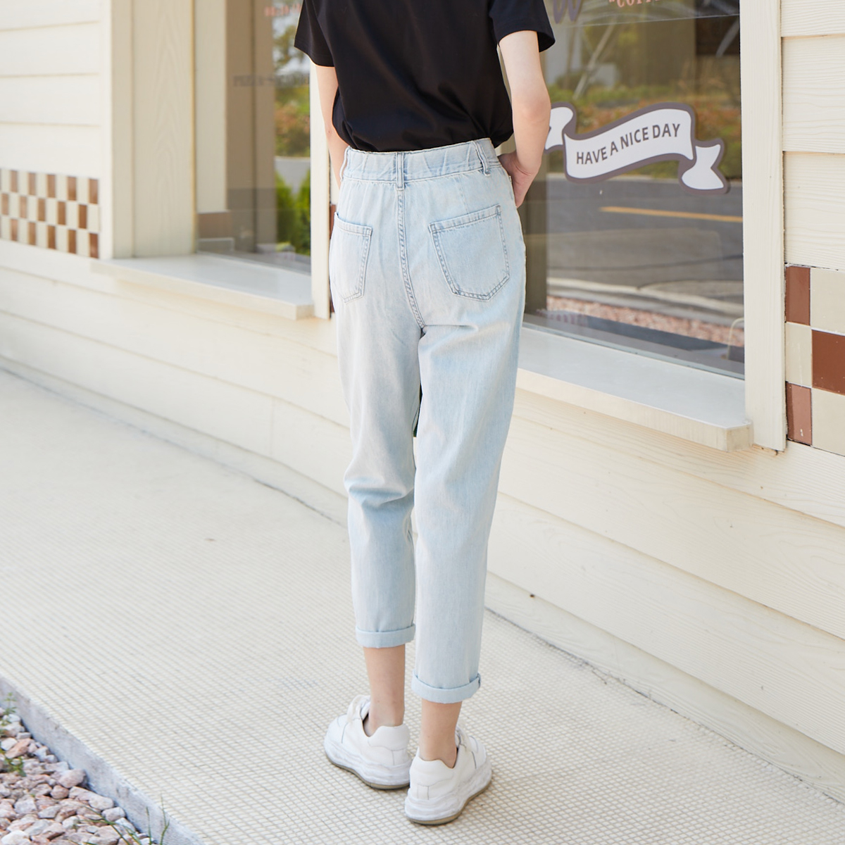 Lucidy/鲁思蒂牛仔裤2024年新款女夏季薄款浅色九分裤高腰裤子潮 - 图2