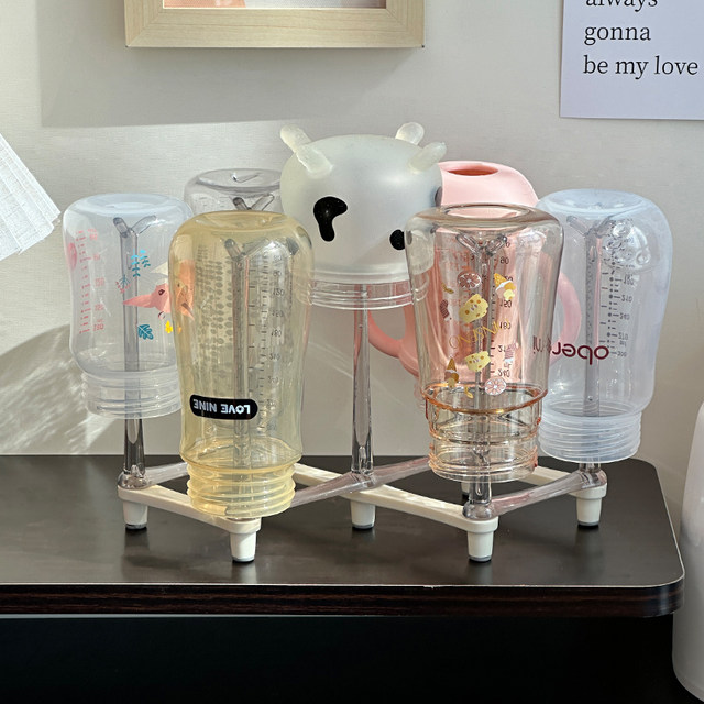 Baby bottle drain rack is placed firmly in large capacity